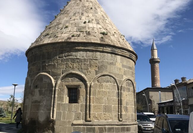 Cimcime Sultan Kümbeti