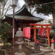 境内社の阿那稲荷神社