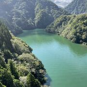 ダムによって出来た風景