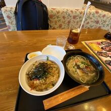 宮古そばかつ丼セット