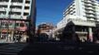 道幅の広い歩道