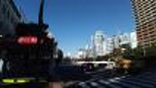 伊勢佐木町商店街の始まりに直結