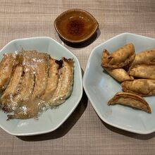 焼き餃子、揚げ餃子