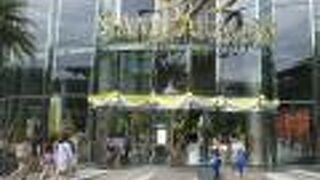 新国王の生誕祭が開催