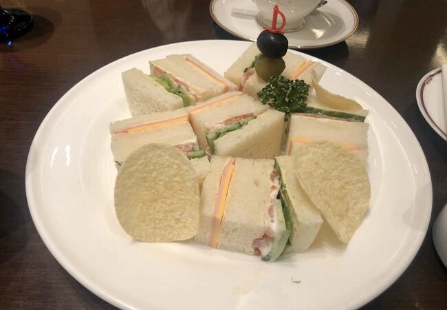 ホテルのラウンジ