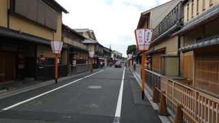 祇園情緒が漂う家並み