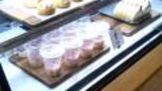 ケーキなどのスイーツも
