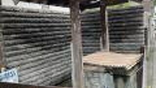 小町通りにあります