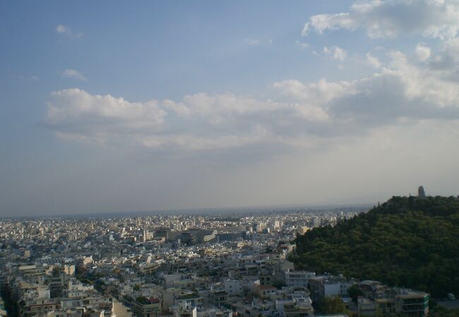 アテネの街や海が見えました。