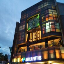 横浜ワールドポーターズ