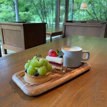 『cafe&lounge』でお茶