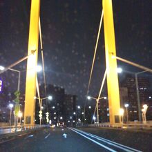 新大橋のライトアップ