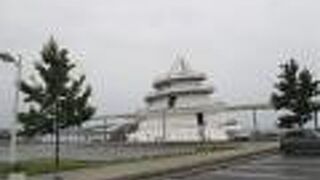 高さは２５ｍあります。