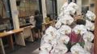 小さな空港のラウンジ