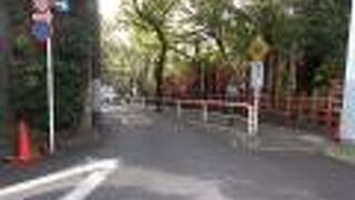 荒川区にある坂の一つです。