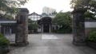 庭園が見事なのです。