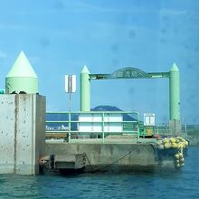 巌流島の浮桟橋