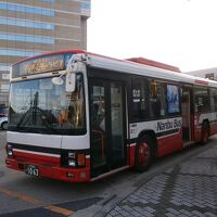 最寄りの根城小学校前は赤い南部バスで！