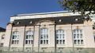 レトロな明治モダンな建築