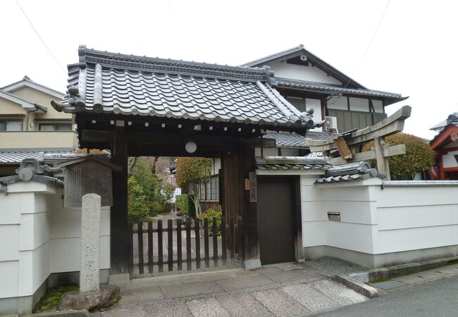 かつては上京区にあり、赤穂浅野家の祈願寺