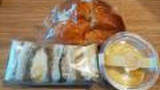 駅近ベーカリー