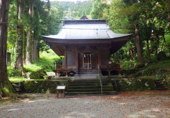 神社自体はとても小さなものでした