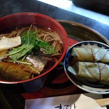 にしんそばと柿の葉寿司