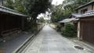 高台寺の西側の美しい石畳道