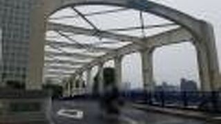 この橋から永代橋がきれいに見えます