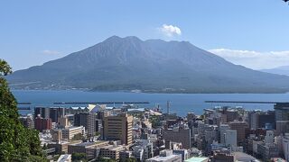 市内屈指の桜島展望スポット
