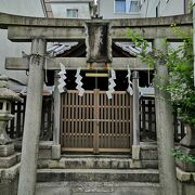 紅梅殿神社とも