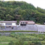八つ墓村のロケ地として有名でしたが今度は燃えよ剣のロケ地として益々有名になる江戸時代の豪商の邸宅です。