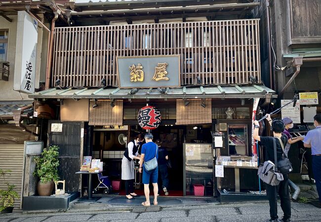 あの「川豊」の真横にあり、実は270年もの歴史がある鰻屋さん（菊屋／表参道／成田山新勝寺）