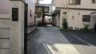 境内には姿の美しい百観音