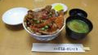 豚丼を初めて考案した