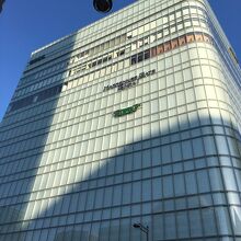 東急ハンズのロゴが目立ちます