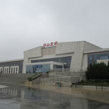 最寄り駅は【華山北駅】です。