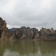 石窟寺院そばからの景観。