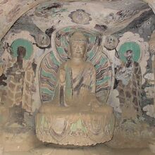 彩色された仏像