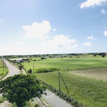 まだまだ夏雲の黒島を展望