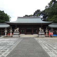 京都霊山護国神社拝殿
