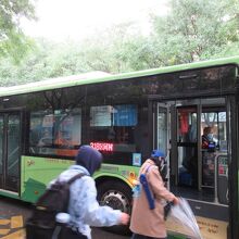 帰りは水景公園のバス停まで徒歩い移動し、318路のバスに。