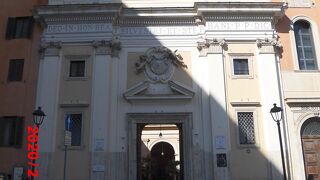 モンテチトーリオ宮殿から東に5分