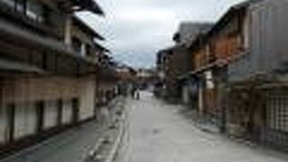 産寧坂の下の清水寺の参詣路