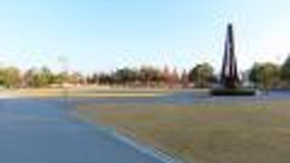 彦根城址との境界はないようで…