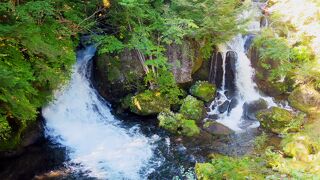 The view from the boardwalk along the waterfall is recommended