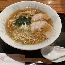 これが"高山ラーメン"なら残念です。