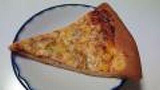 ピザパンは、コーンが良いアクセントに