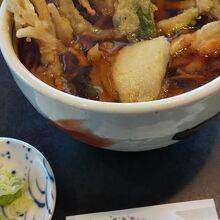 山菜と天ぷらのそば