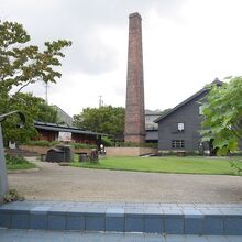 まずはこのえんとつを目指して。